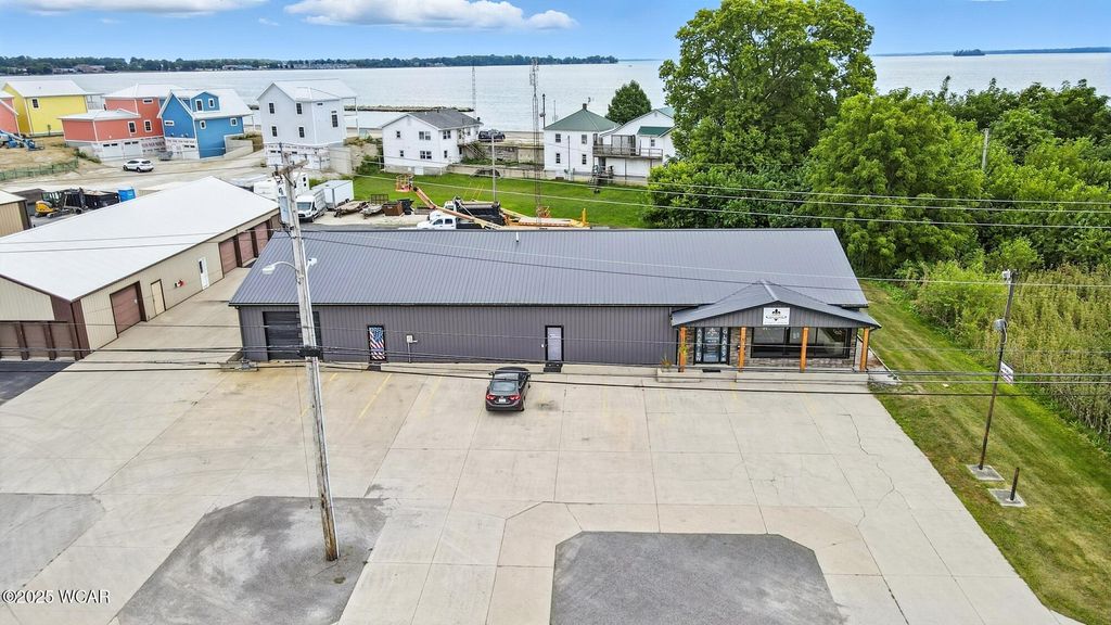 Photo of 910 S SUGAR Street, Celina, OH 45822 (MLS # 308086)