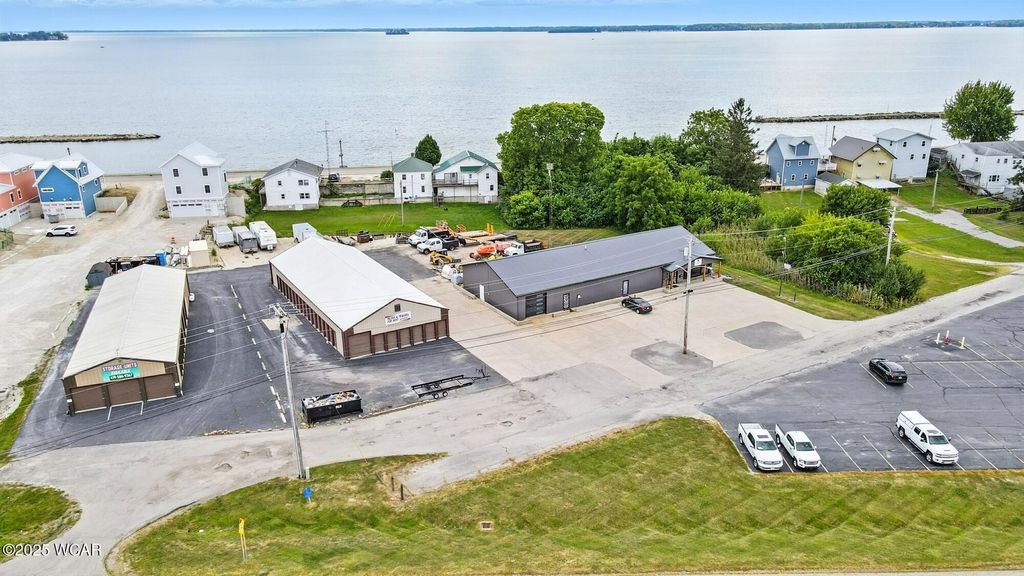 Photo of 910 S SUGAR Street, Celina, OH 45822 (MLS # 308086)