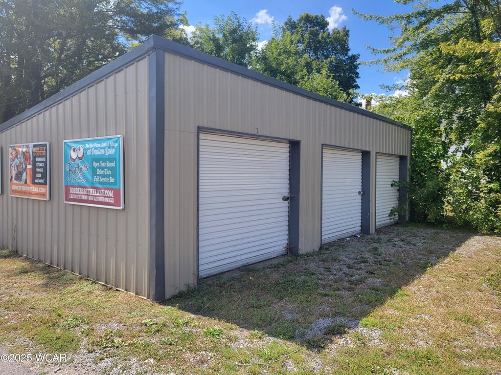 Photo of 118 W Buckeye Avenue, Ada, OH 45810 (MLS # 308571)