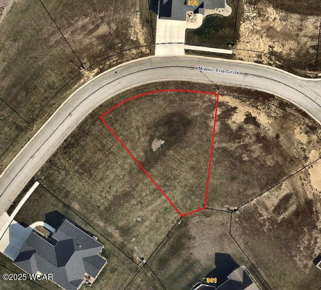 Photo of 367 Miami Erie Circle, Saint Marys, OH 45885 (MLS # 305994)