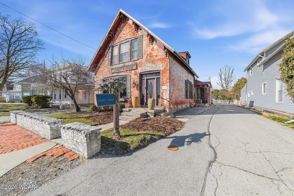 Photo of 212 W Front Street, Findlay, OH 45840 (MLS # 309654)