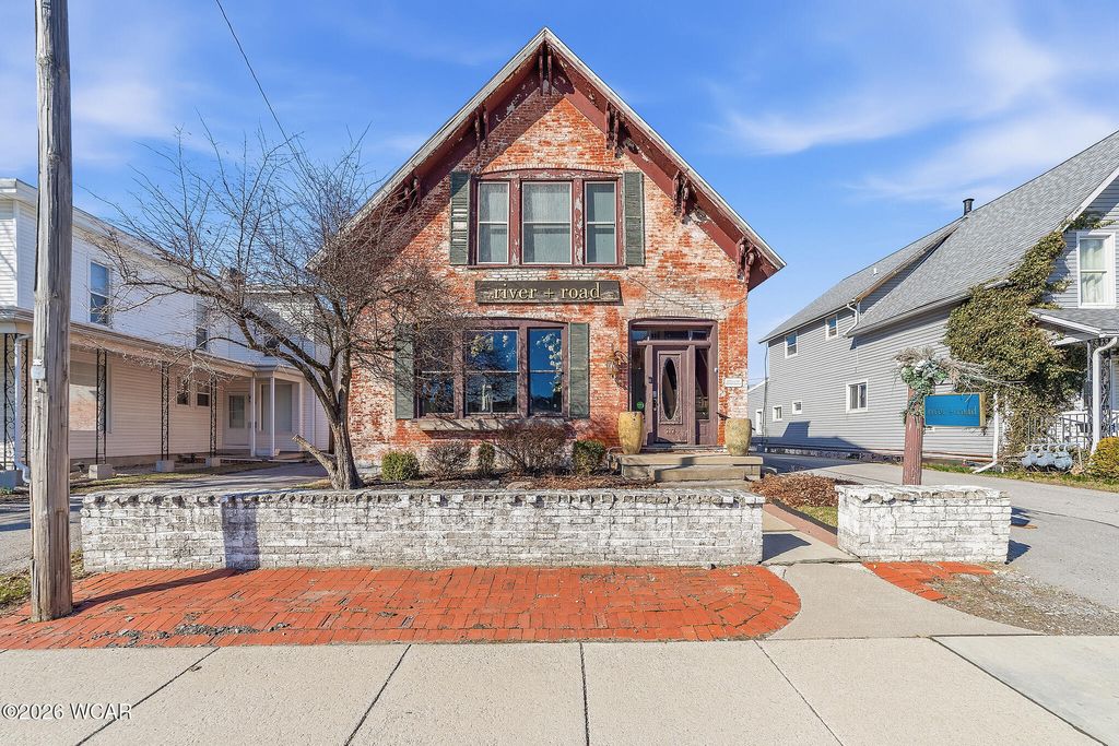 Photo of 212 W Front Street, Findlay, OH 45840 (MLS # 309654)