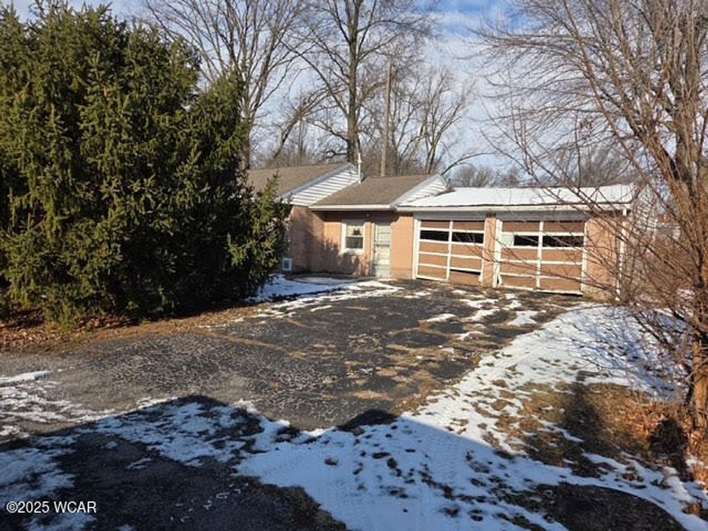 Photo of 520 Kenmore Street, Lima, OH 45801 (MLS # 309005)