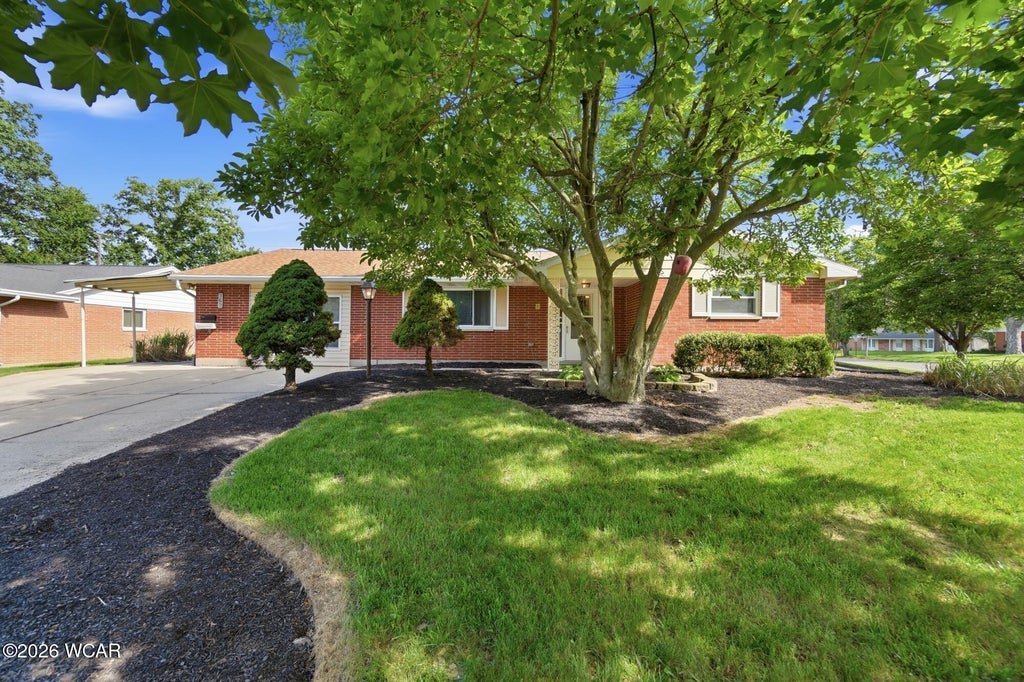 Photo of 969 N Dale Drive, Lima, OH 45805 (MLS # 310487)