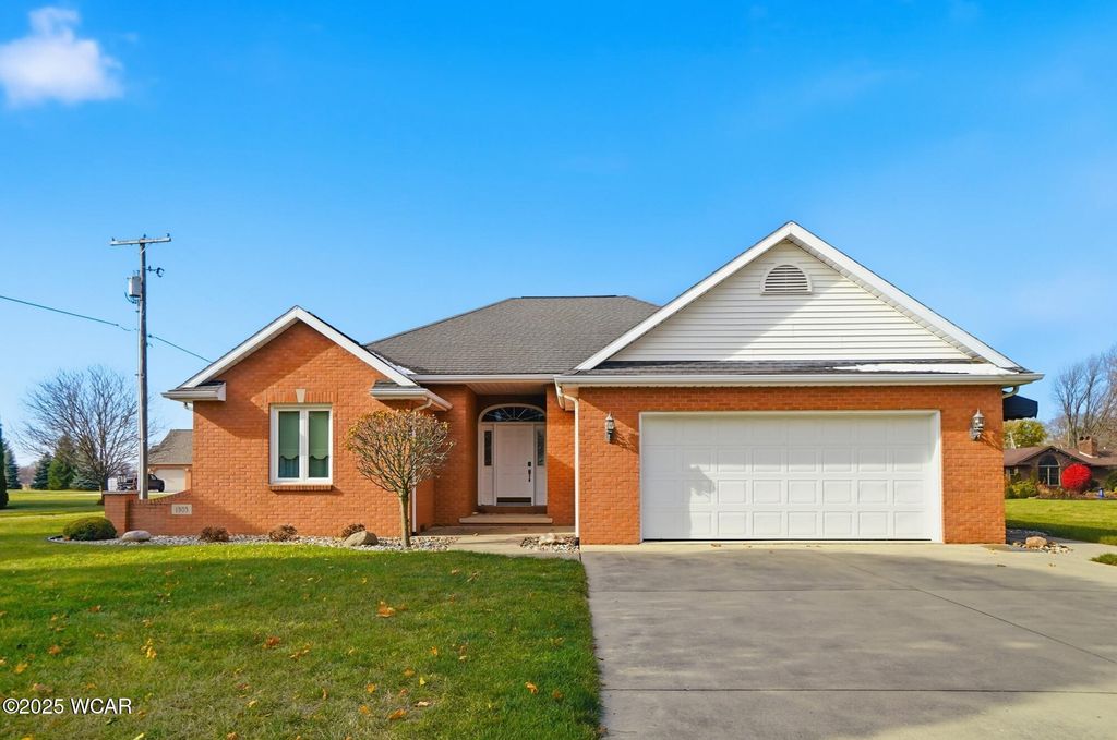 Photo of 1303 Carolyn Drive, Delphos, OH 45833 (MLS # 308835)