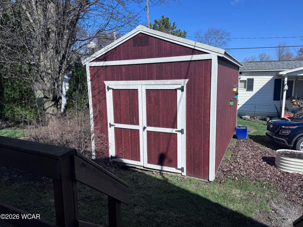 Photo of 510 E Lehr Avenue, Ada, OH 45810 (MLS # 309694)