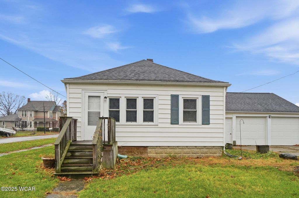 Photo of 211 S Liberty Street, Ohio City, OH 45874 (MLS # 308931)