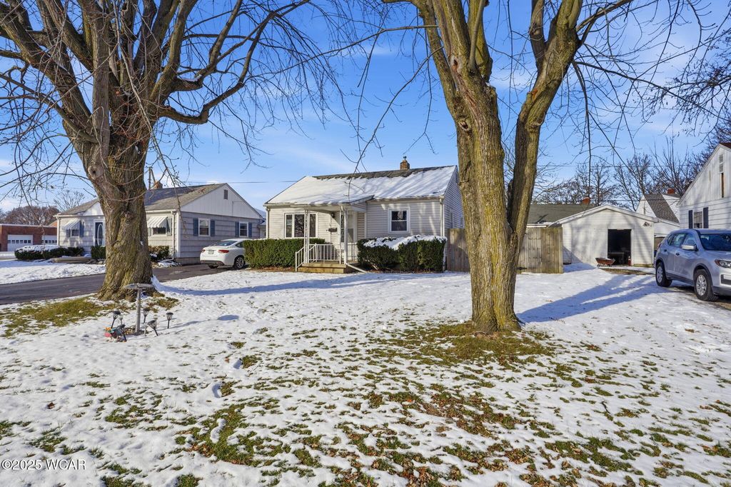 Photo of 74 Virginia Avenue, Tiffin, OH 44883 (MLS # 308994)