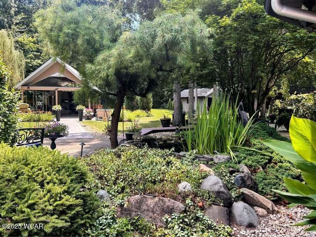 Photo of 8304 Kruse Road, Wapakoneta, OH 45895 (MLS # 308918)