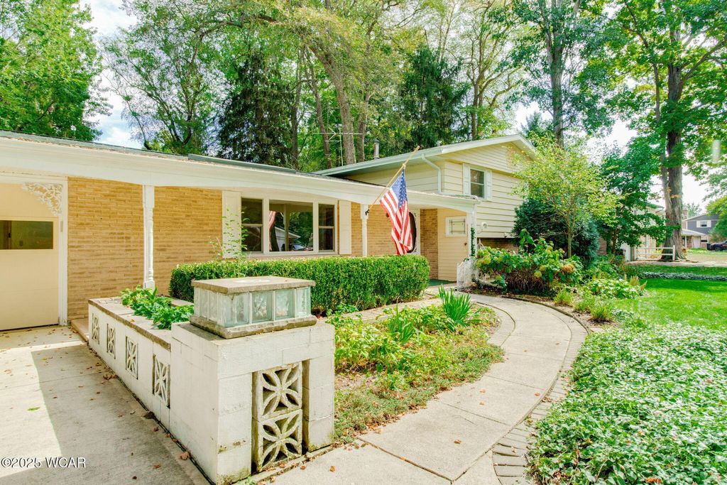 Photo of 3495 Woodhaven Lane, Lima, OH 45806 (MLS # 308408)