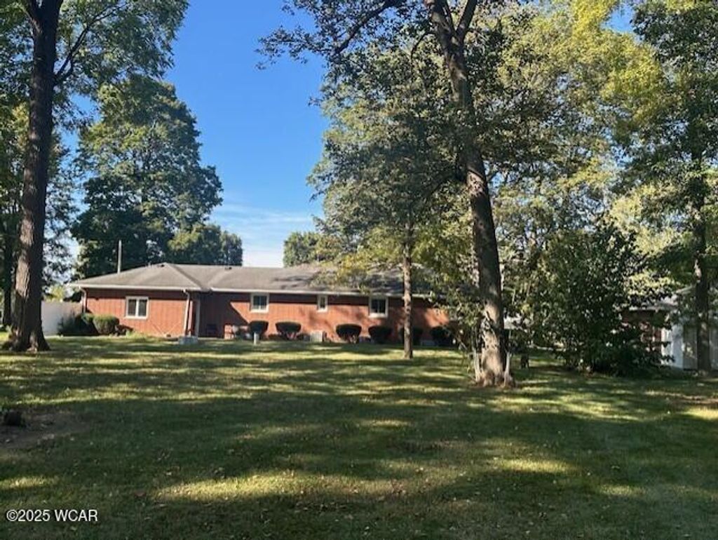 Photo of 3838 Kemp Road N, Lima, OH 45807 (MLS # 308503)