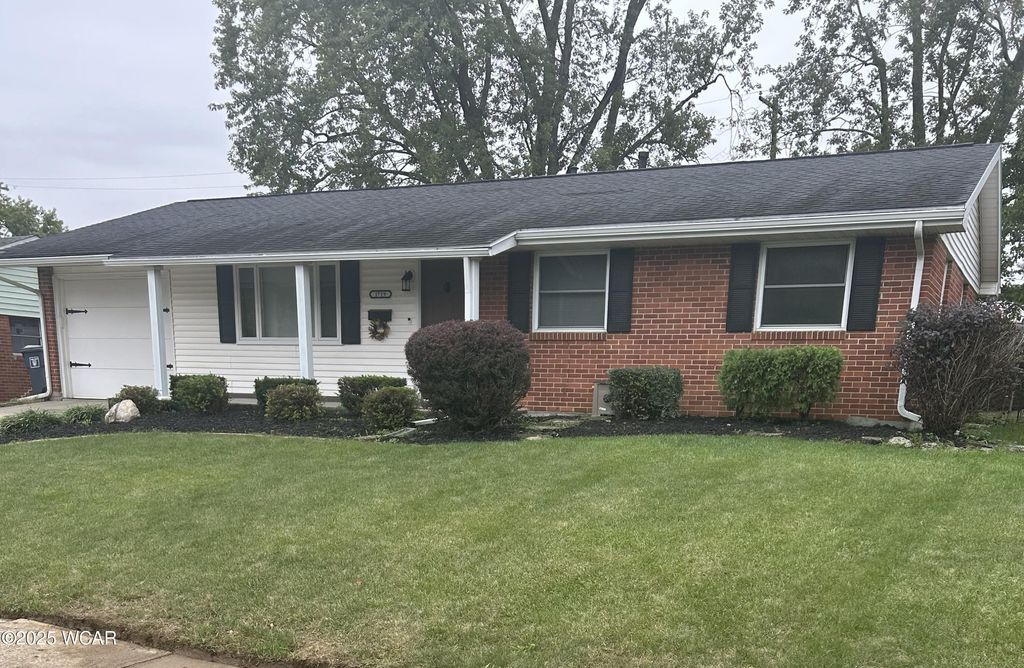Photo of 1719 Latham Avenue, Lima, OH 45805 (MLS # 308552)