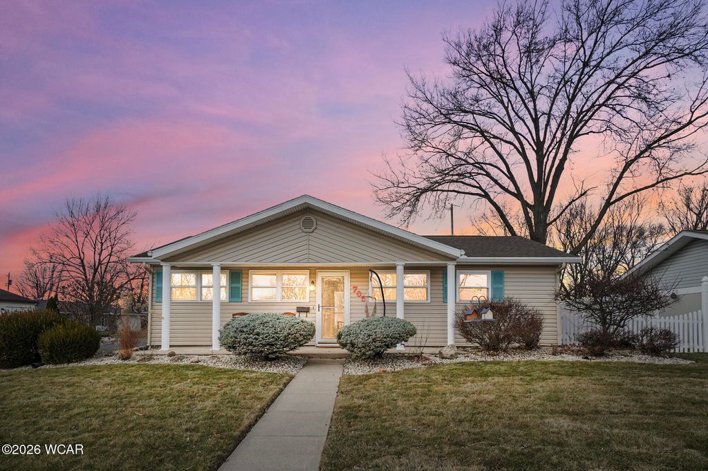 Photo of 705 Cornell Drive, Lima, OH 45805 (MLS # 309480)