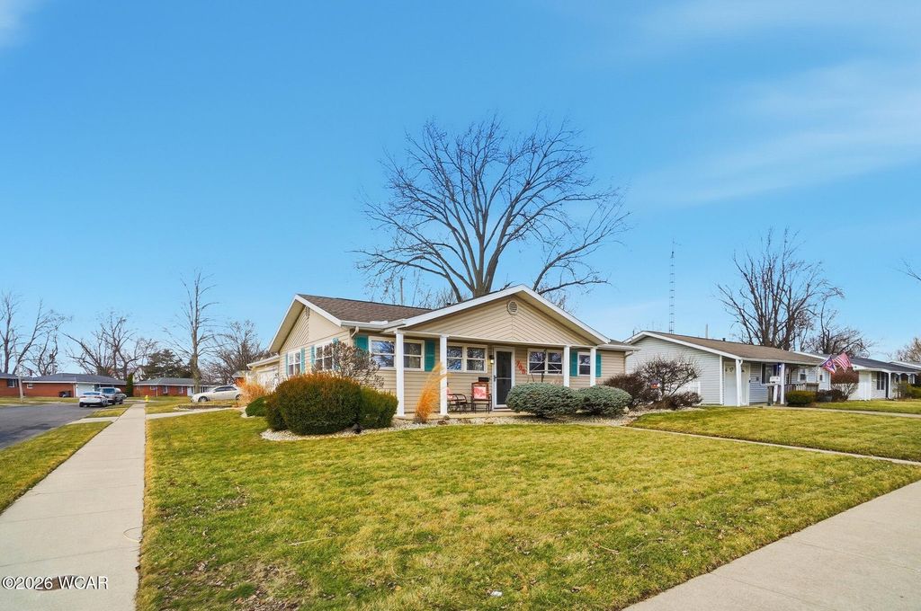 Photo of 705 Cornell Drive, Lima, OH 45805 (MLS # 309480)