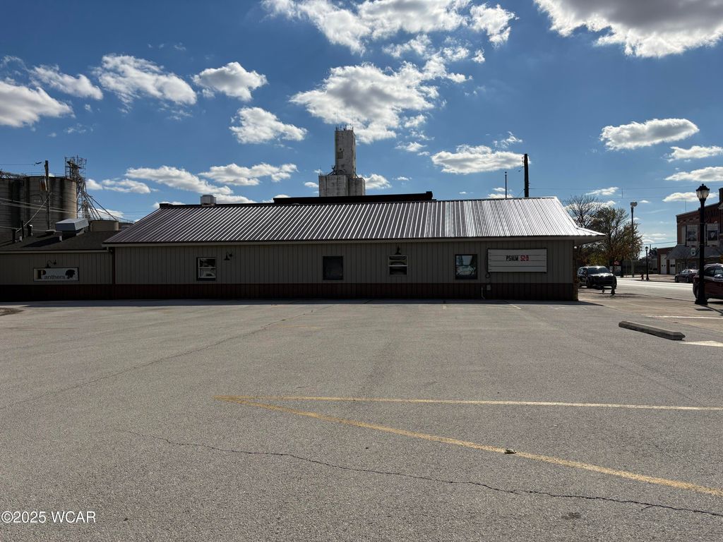 Photo of 156 S Main Street, Rockford, OH 45882 (MLS # 308670)