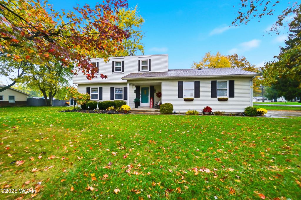 Photo of 3680 Yoakam Road, Lima, OH 45806 (MLS # 308719)