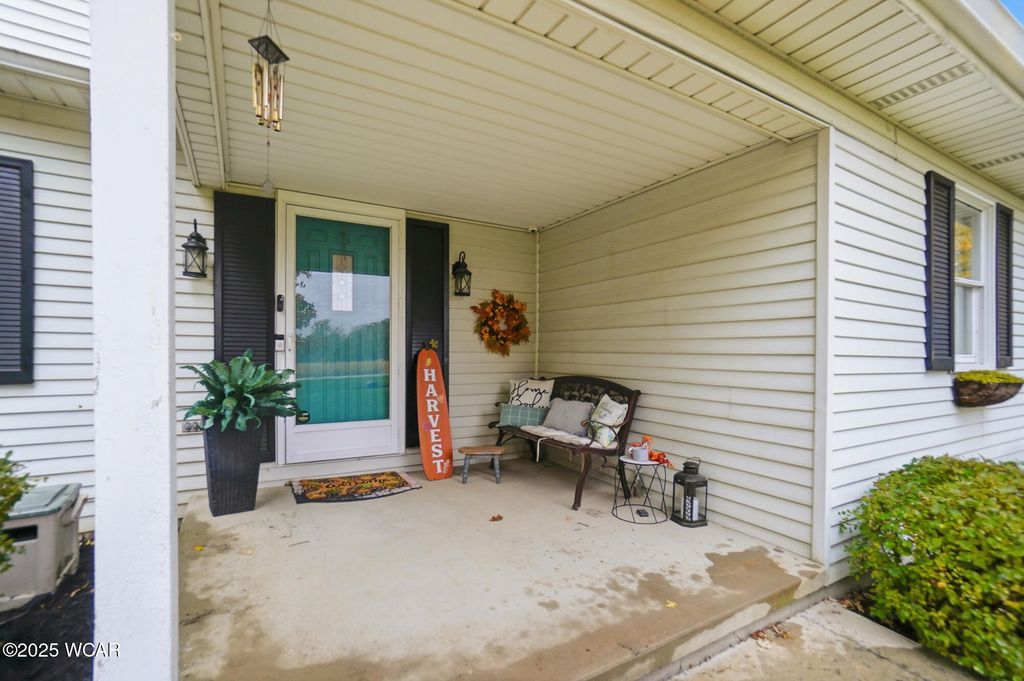 Photo of 3680 Yoakam Road, Lima, OH 45806 (MLS # 308719)