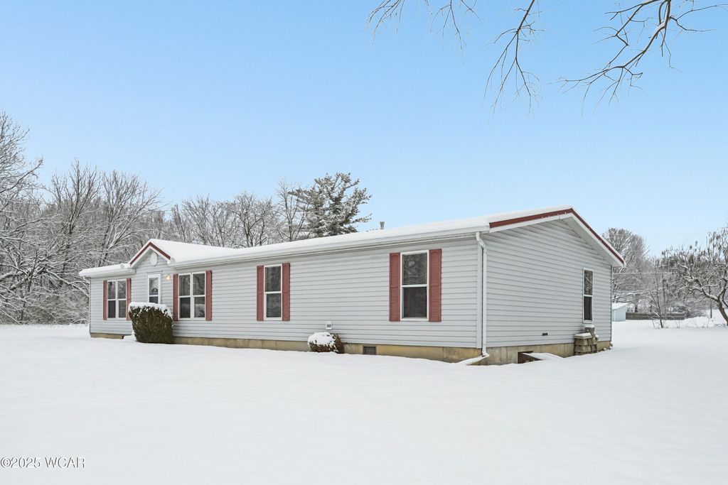 Photo of 322 Clagg Street, Bellefontaine, OH 43311 (MLS # 308960)