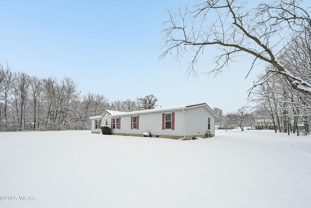 Photo of 322 Clagg Street, Bellefontaine, OH 43311 (MLS # 308960)