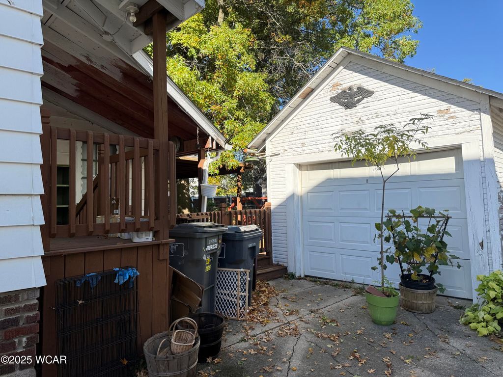 Photo of 1120 Richie Avenue, Lima, OH 45805 (MLS # 308591)