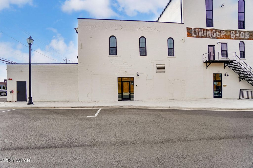 Photo of 202 S Main Street, Celina, OH 45822 (MLS # 308867)