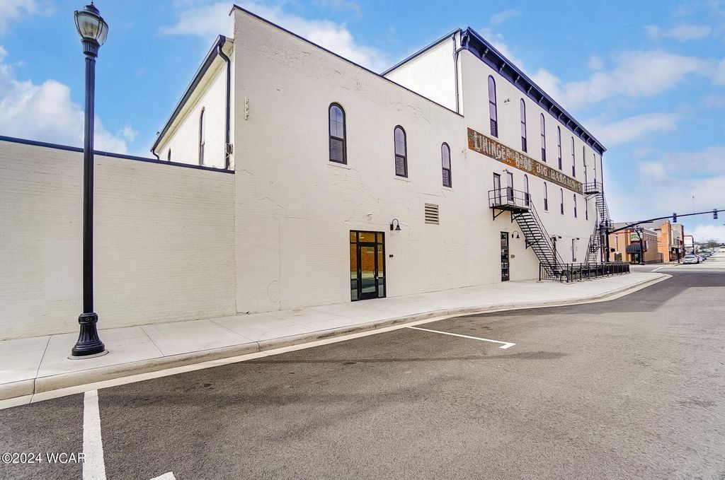 Photo of 202 S Main Street, Celina, OH 45822 (MLS # 308867)