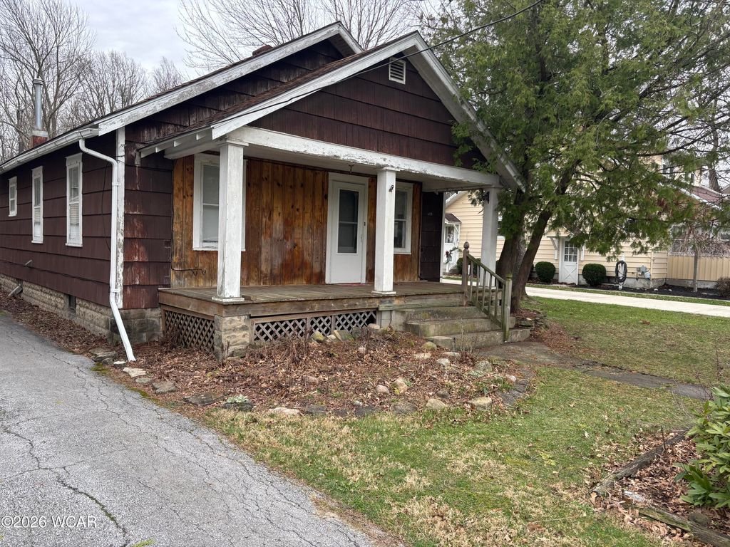 Photo of 1790 Homeward Avenue, Lima, OH 45805 (MLS # 309730)