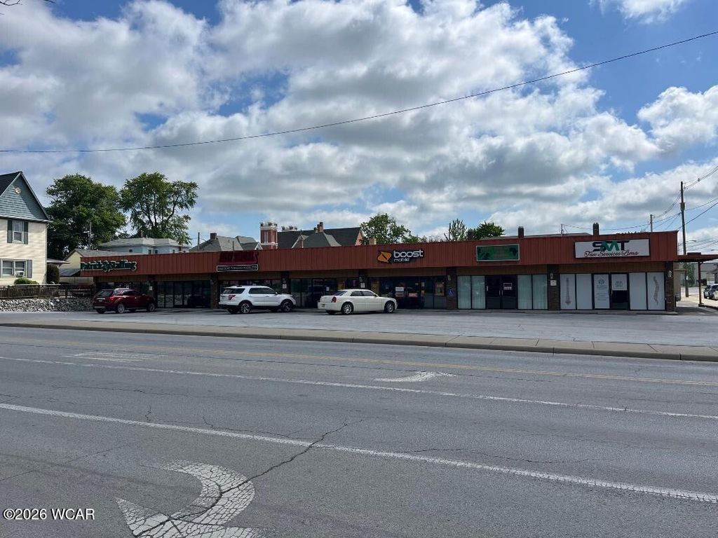 Photo of 608 W High Street, Lima, OH 45801 (MLS # 310225)