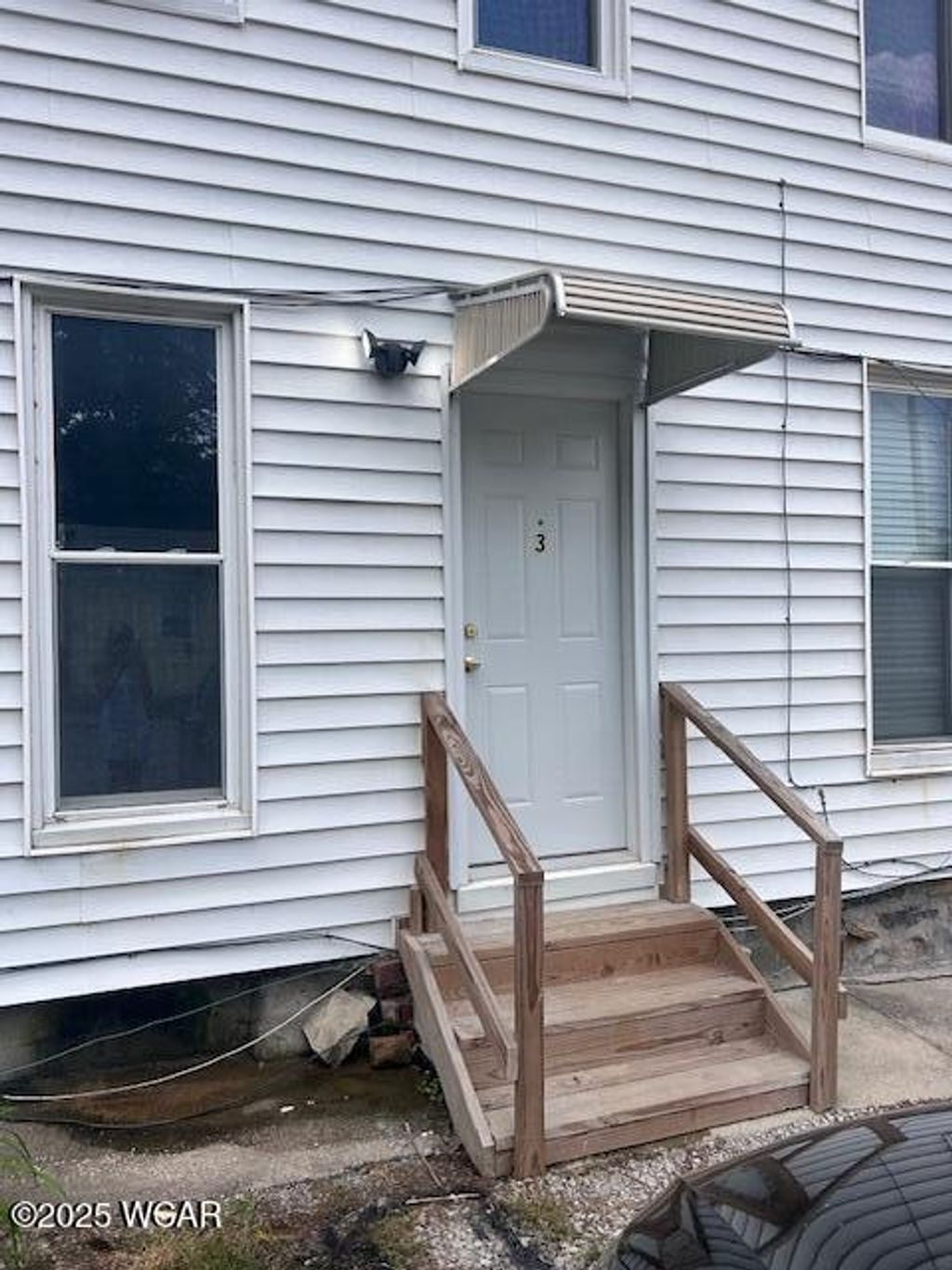Photo of 739 W Wayne Street #3, Lima, OH 45801 (MLS # 308469)