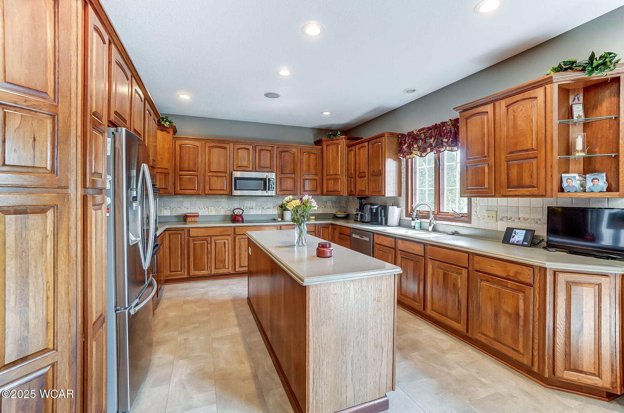 Lima, Ohio 45805, United States, 5 Bedrooms Bedrooms, ,5 BathroomsBathrooms,Residential,Active,100428