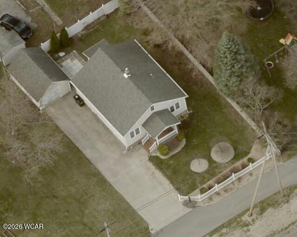 Photo of 307 S Main Street, Bluffton, OH 45817 (MLS # 309444)