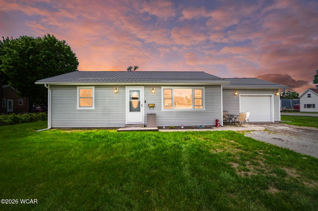 Photo of 569 N Johnson Street, Ada, OH 45810 (MLS # 310205)