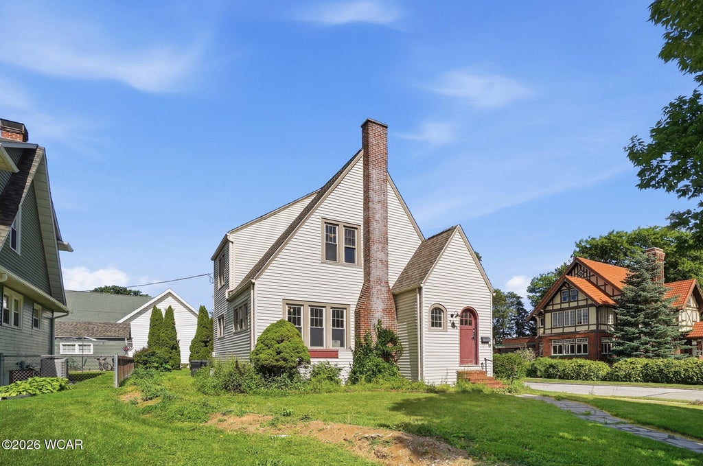 Photo of 523 N Washington Street, Van Wert, OH 45891 (MLS # 310558)