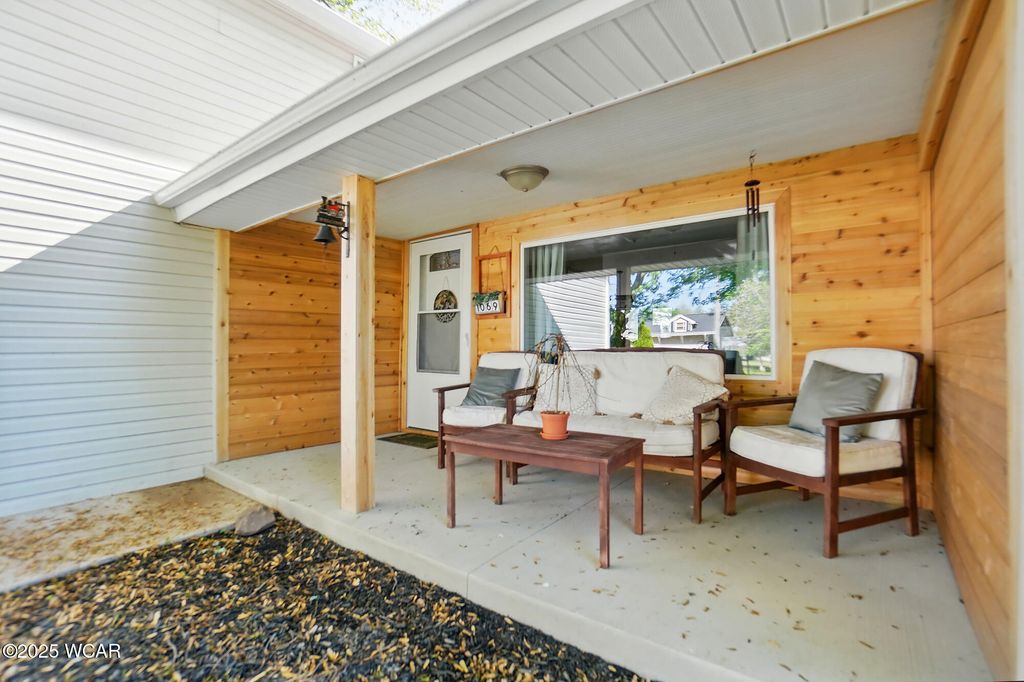 Photo of 1069 S Kemp Road, Lima, OH 45806 (MLS # 308587)