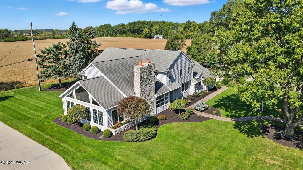 Photo of 391 N Fernwood Drive, Lima, OH 45805 (MLS # 308551)