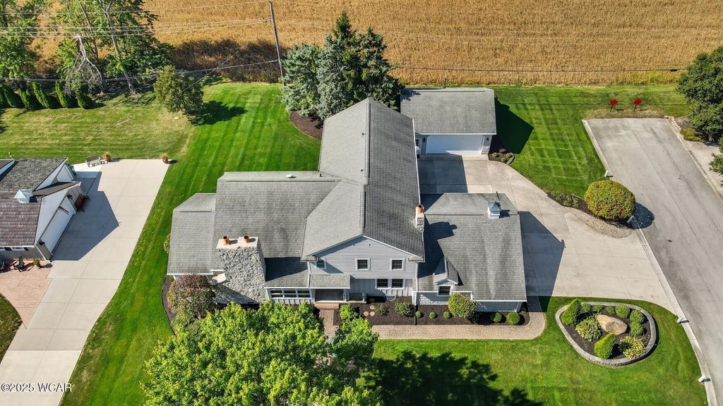 Photo of 391 N Fernwood Drive, Lima, OH 45805 (MLS # 308551)