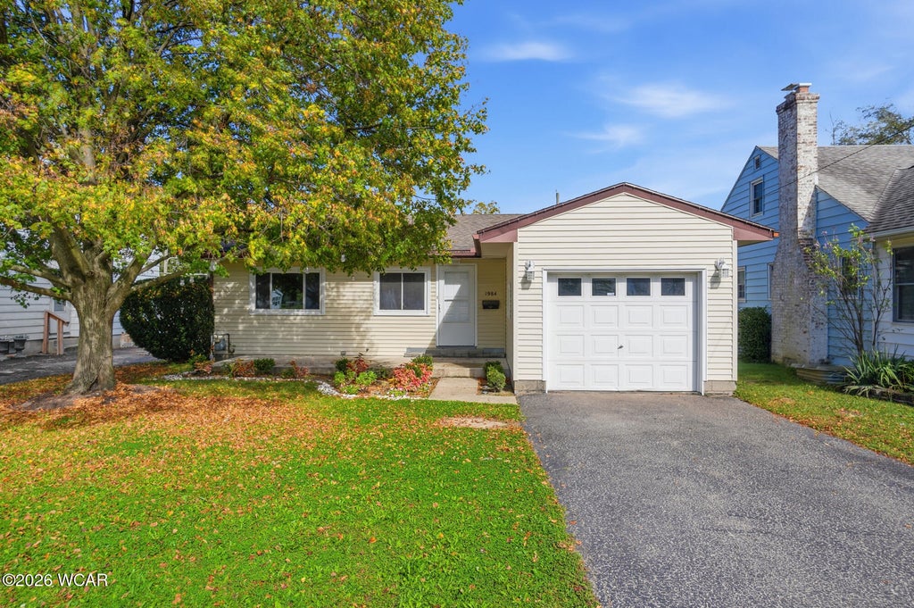 Photo of 1984 W Elm Street, Lima, OH 45805 (MLS # 311767)