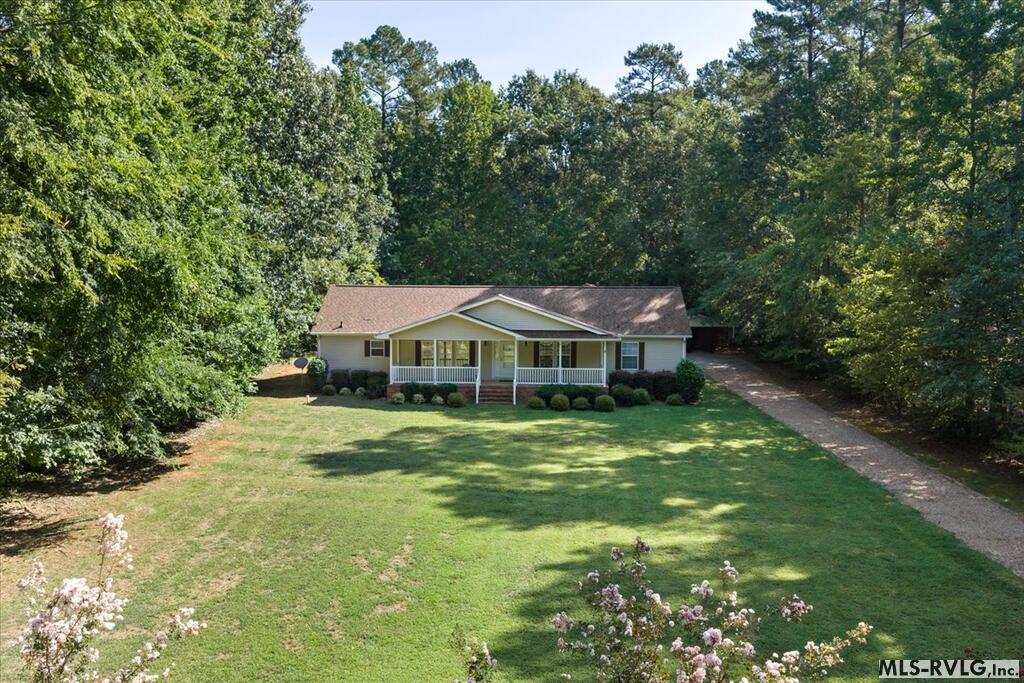 124 Lakeview Drive - Photo 4