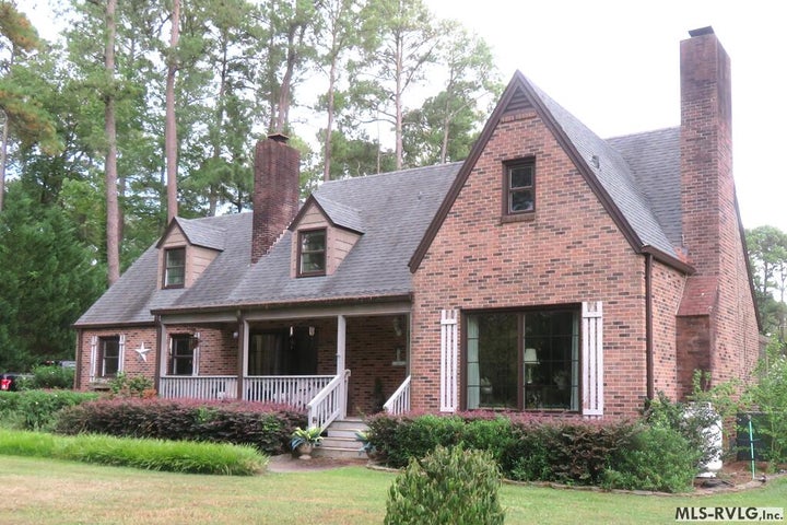 Photo 1 of 44 — 21 Longstreet Road, Weldon, NC 27890