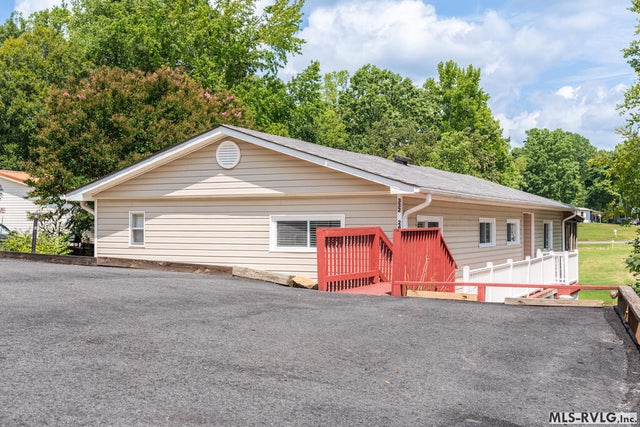332 Eagle Trail