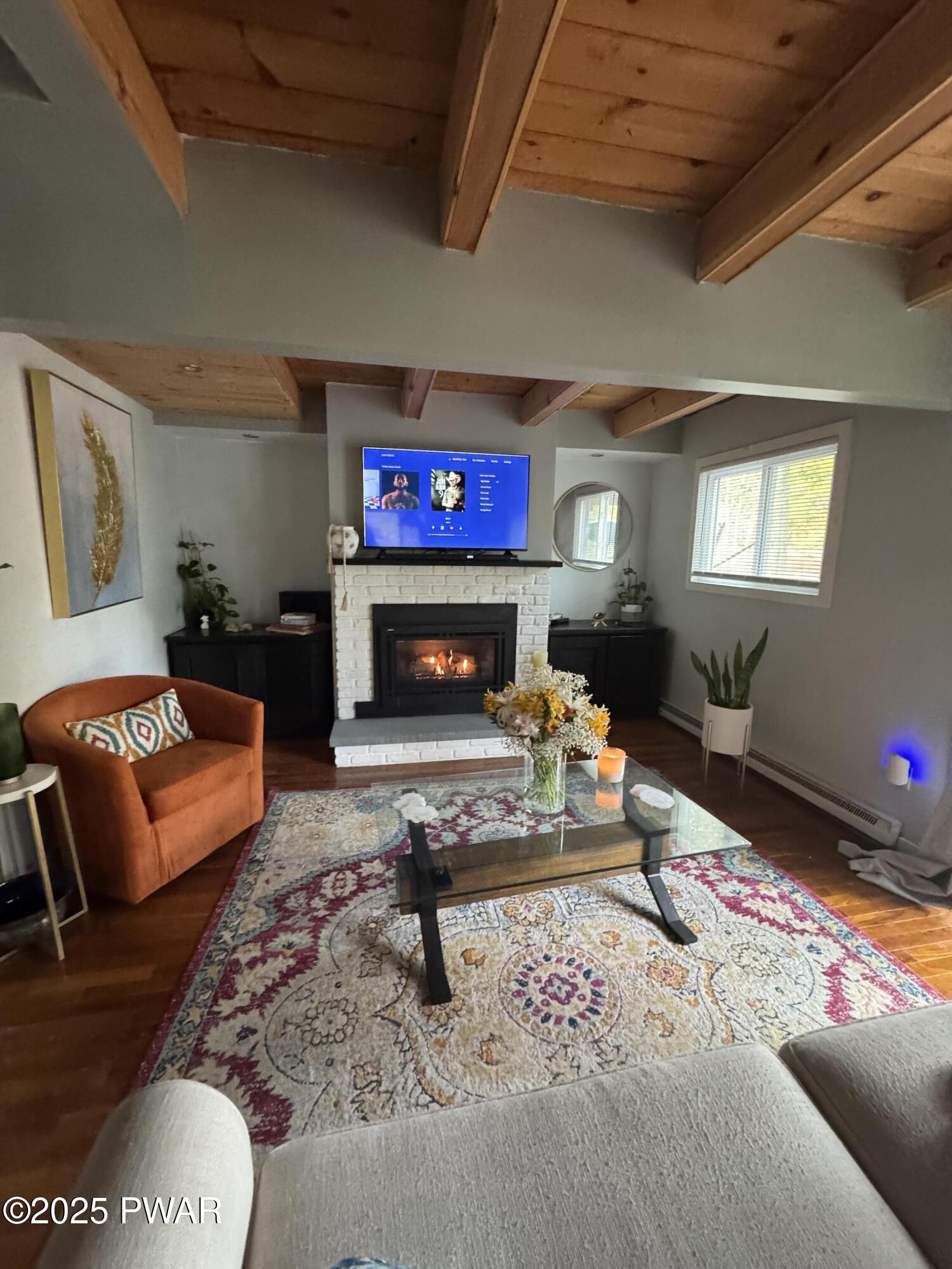 Lords Valley, Pennsylvania 18428, United States, 3 Bedrooms Bedrooms, ,2 BathroomsBathrooms,Residential,Active,216138