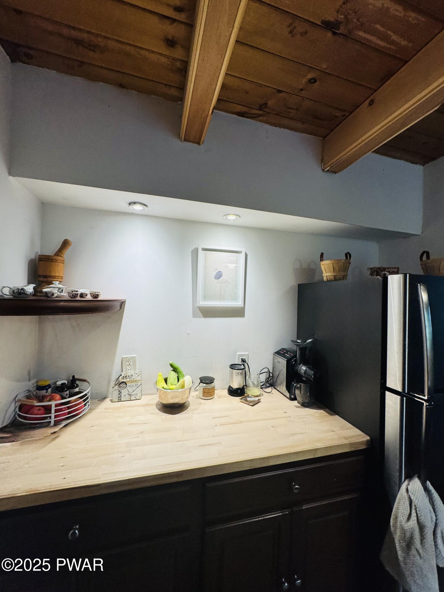 Lords Valley, Pennsylvania 18428, United States, 3 Bedrooms Bedrooms, ,2 BathroomsBathrooms,Residential,Active,216138