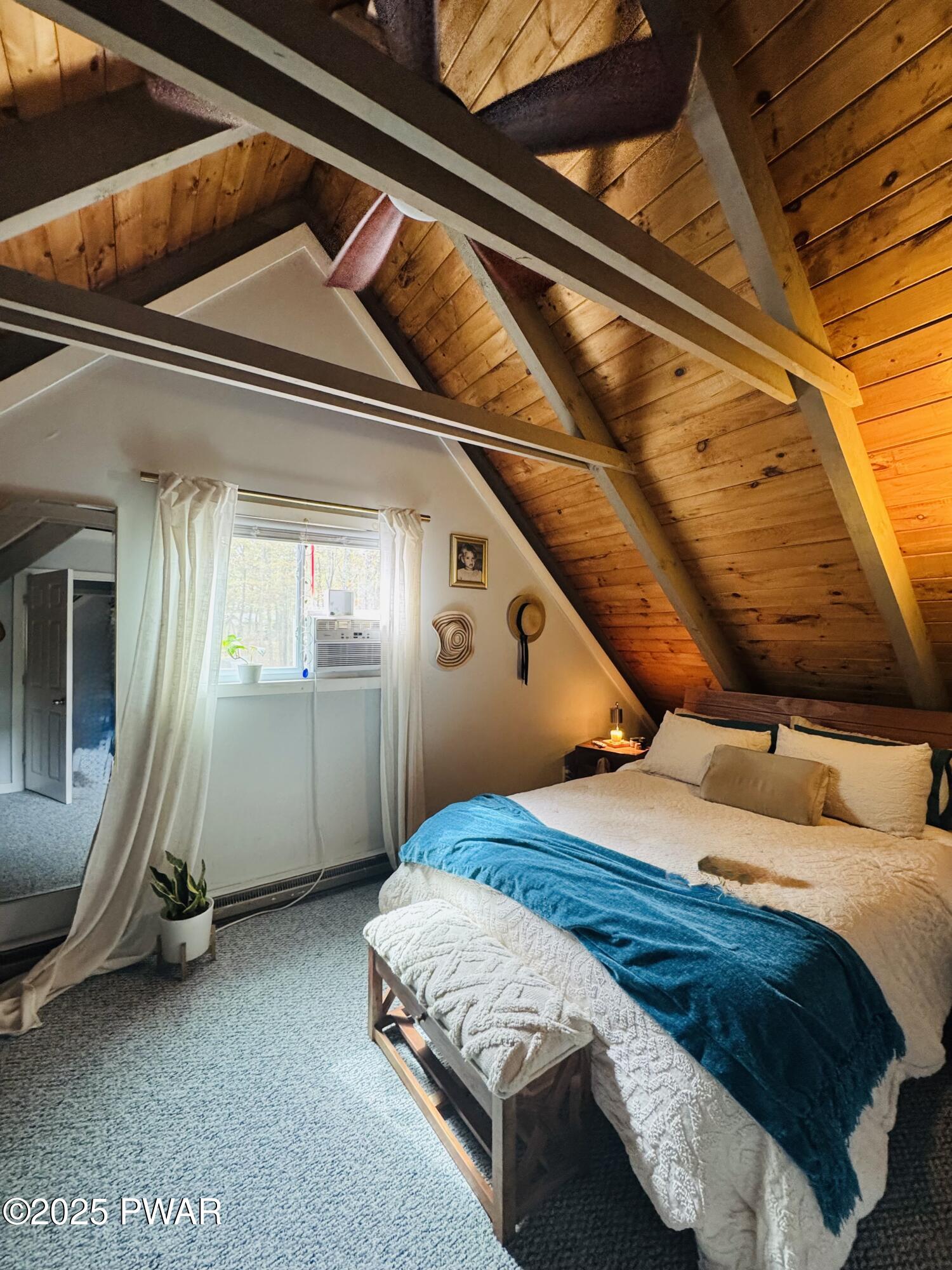 Lords Valley, Pennsylvania 18428, United States, 3 Bedrooms Bedrooms, ,2 BathroomsBathrooms,Residential,Active,216138