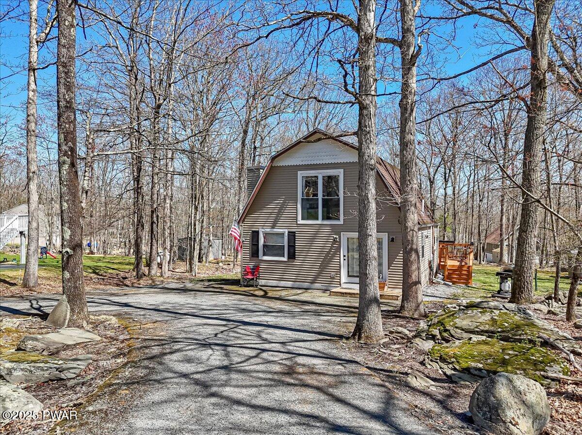 141 Karl Hope Boulevard, Lackawaxen, Pennsylvania image 3