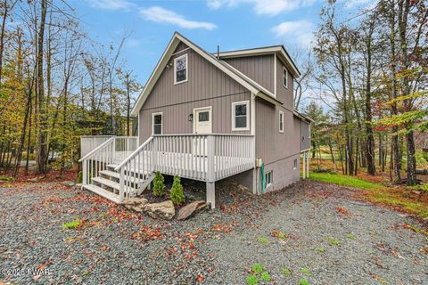 Homes For Sale - 23 S Fairway Drive<br/> Wayne County, Lake Ariel, PA 18436