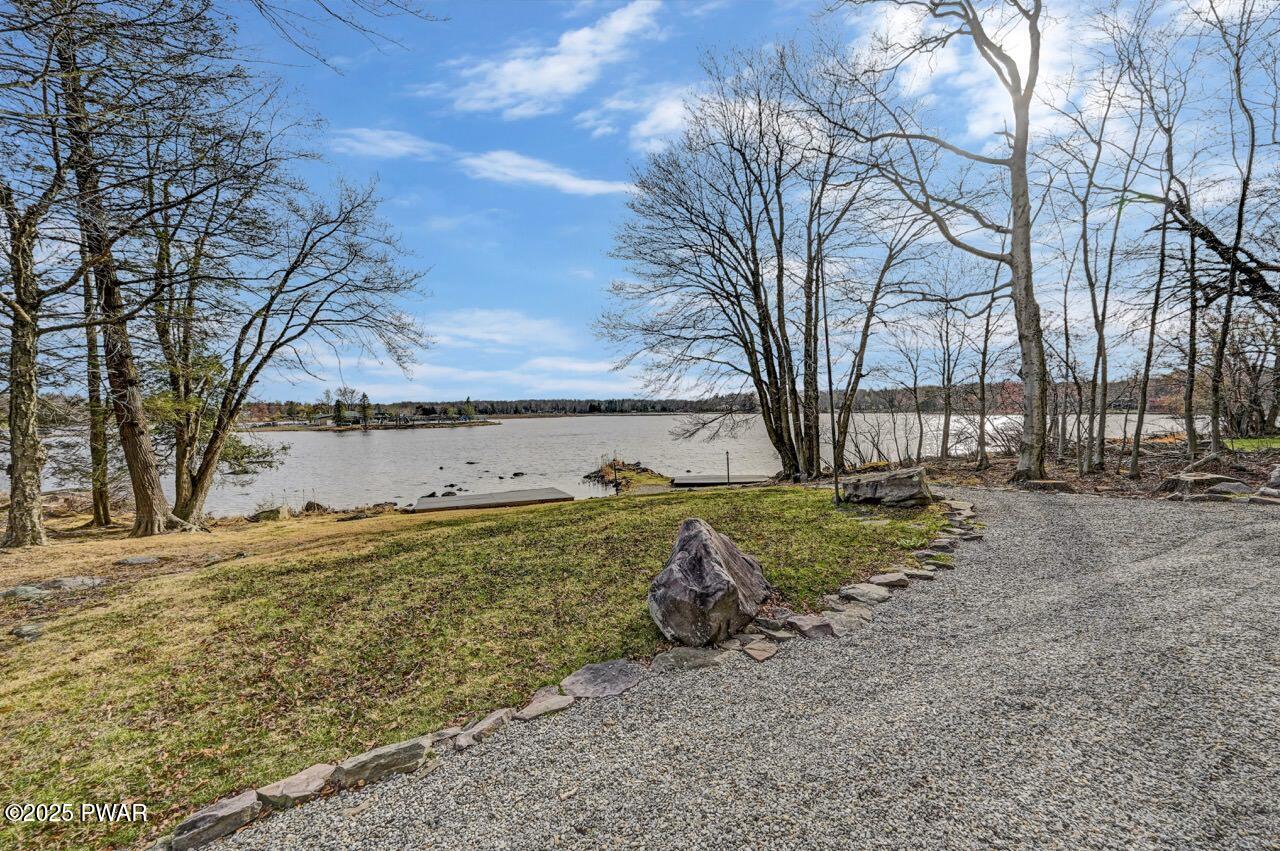 1018 Beaver Lane, Gouldsboro, Pennsylvania image 7