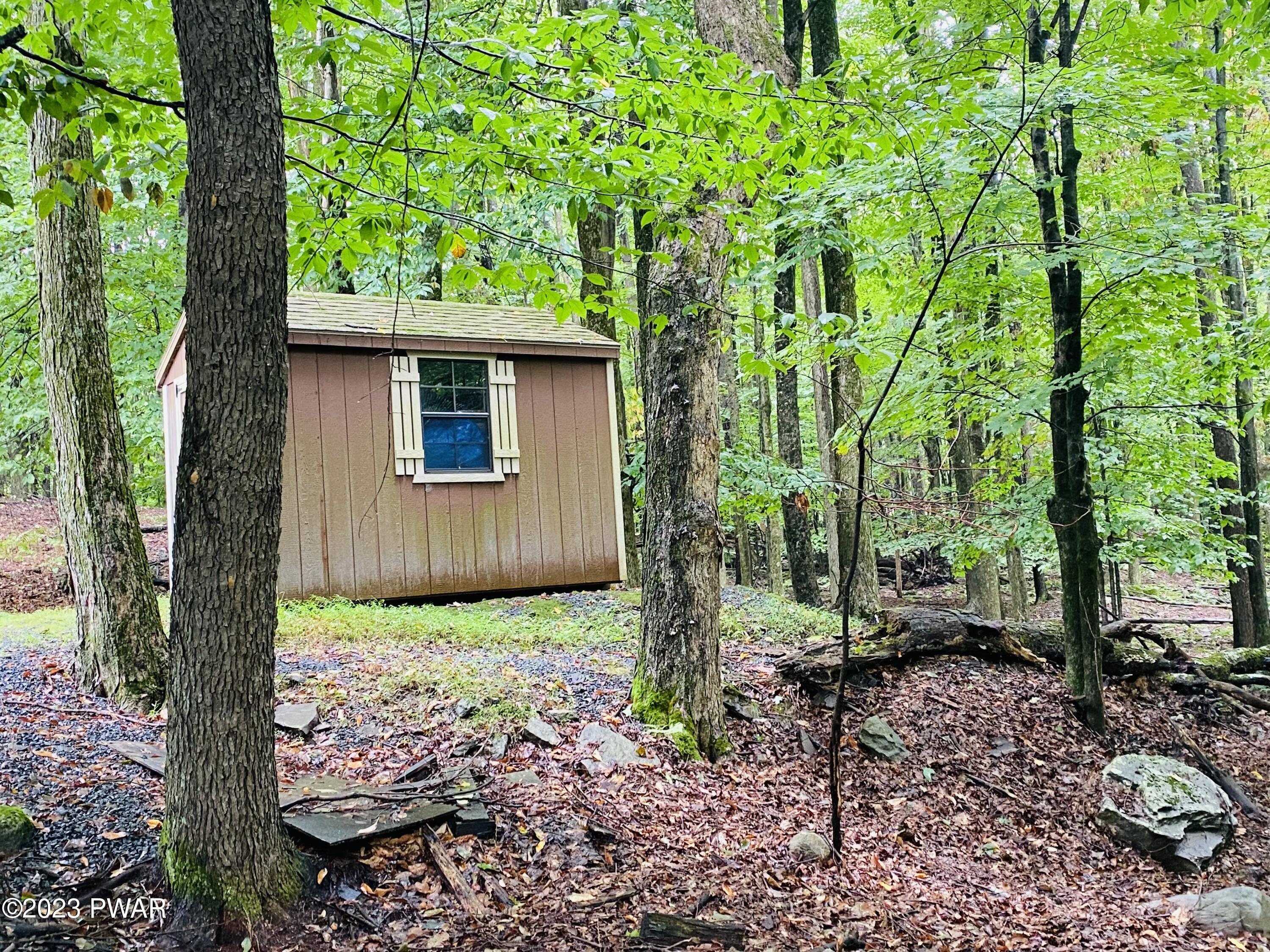 Greentown, Pennsylvania 18426, United States, 3 Bedrooms Bedrooms, ,2 BathroomsBathrooms,Residential,Pending,68681