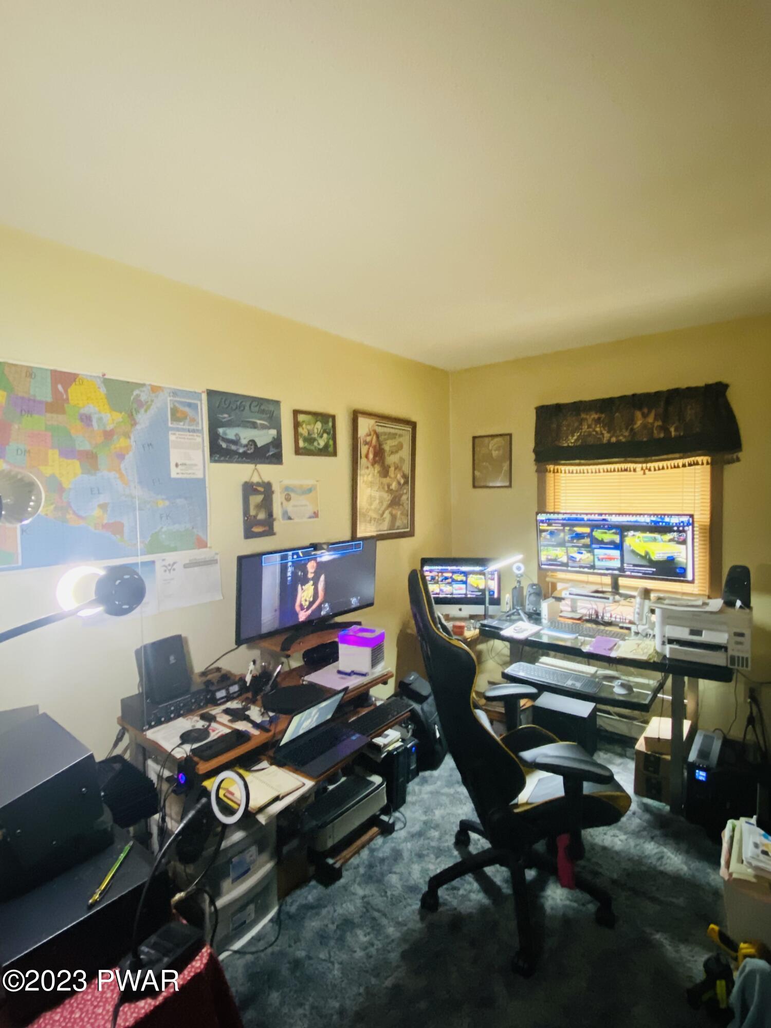 Greentown, Pennsylvania 18426, United States, 3 Bedrooms Bedrooms, ,2 BathroomsBathrooms,Residential,Pending,68681