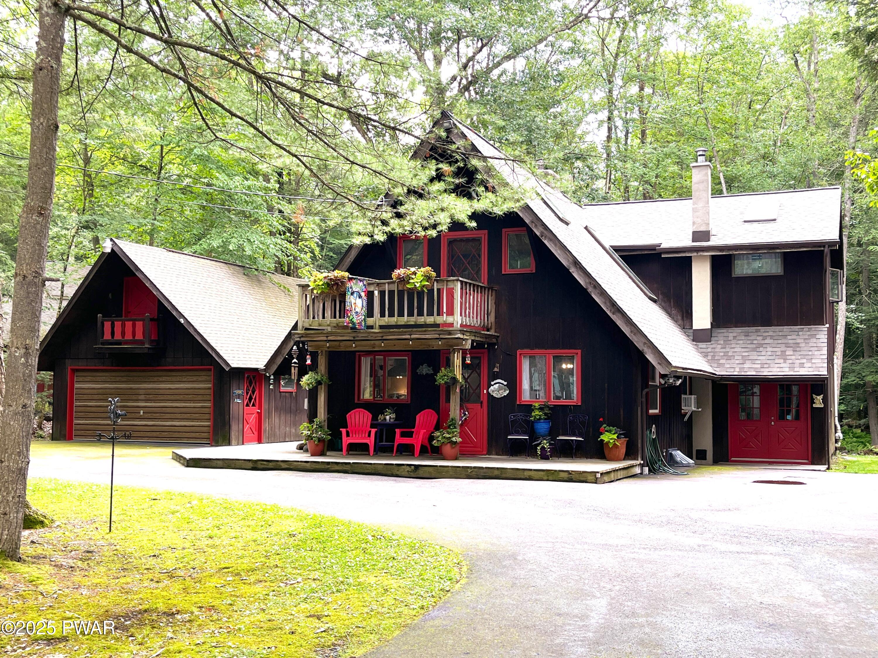 121 Colony Cove East Drive, Tafton, Pennsylvania image 1