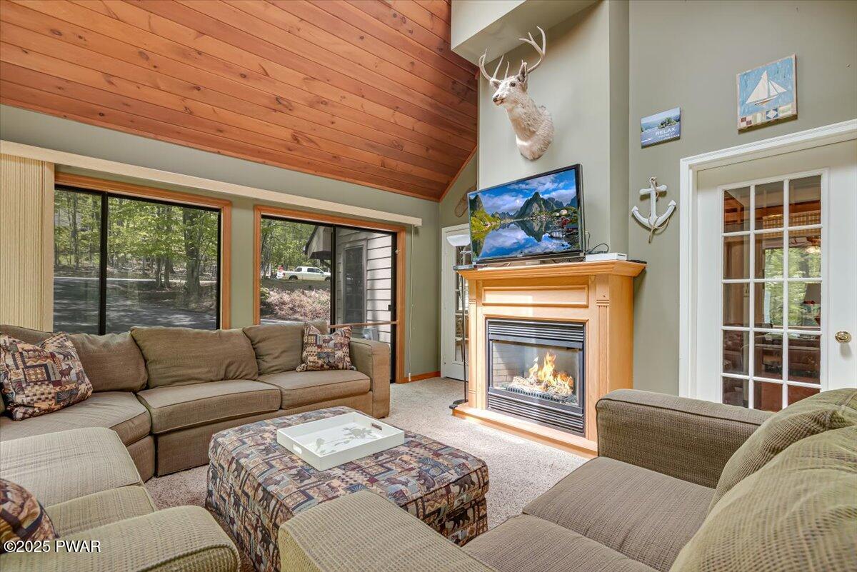 146 Cove Point Circle, Lakeville, Pennsylvania image 15